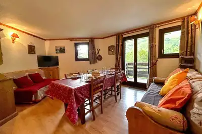Image de Warme Wohnung mit Blick auf die Pisten
