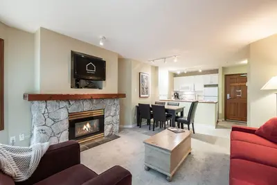 Image de Ski-in/out apartment | Complex pool, hot tub & gym
