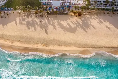 Image de Cancun \nGRAND Oasis Pyramd\nPRICE Is For Two People Per Day A-I is included