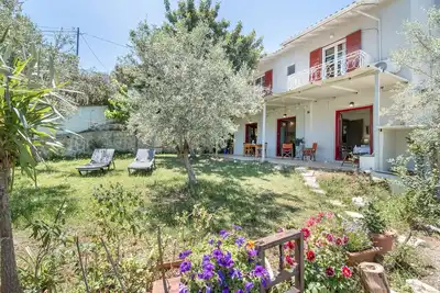 Image de Maison de vacances 'Cozy 2-bdrm-house with Garden' avec jardin privé, Wi-Fi et climatisation