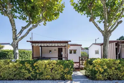 Image de Bungalow \"B\" avec piscine privée, terrasse privée et Wi-Fi