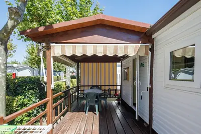 Image de Bungalow \"A\" avec piscine privée, terrasse privée et Wi-Fi