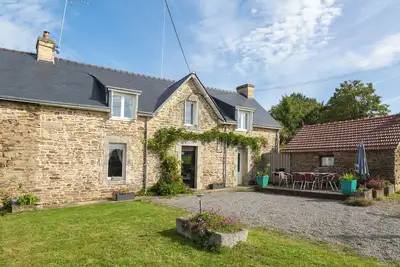 Image de Maison de vacances 'Longère 5min De Pont-Aven' avec jardin privé