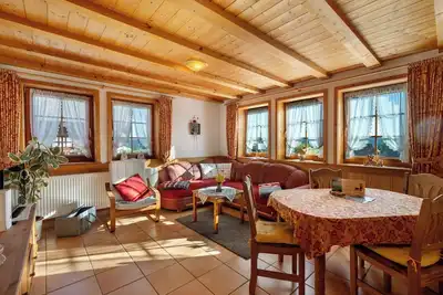 Image de Ferme \"Schwarzwaldblick\" avec vue sur les montagnes, terrasse privée et Wi-Fi
