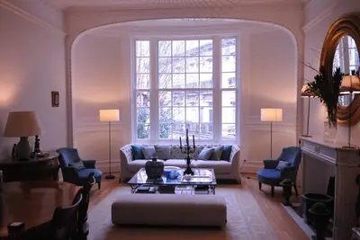Image de Chic et calme, un appartement typiquement haussmannien, à 15 mn de l'Etoile
