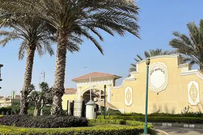 Image de Private villa in Newcairo Centrepoint with 2 separated doors “2 families”\n