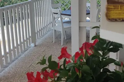 Image de Joka - Azure Apartment - Oasis of relaxation in the hills 10 minutes from the sea