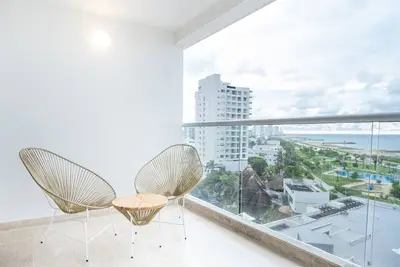 Image de w* | Bright Loft w/ Ocean View in Crespo