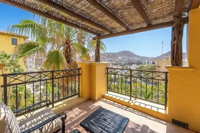 Image de Hacienda  beachfront  luxury condo!