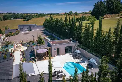 Image de L'Échappée de Boudou - Piscine chauffée - Spa - Sauna