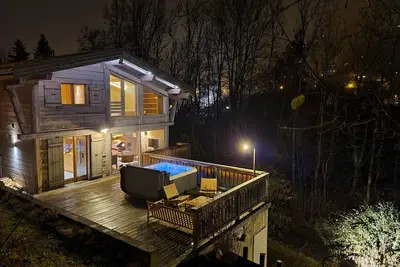 Image de Chalet Mont Joly au Cœur de St-Gervais - Jacuzzi