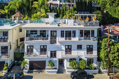 Image de Hollywood Villa Ev2 - Hollywood Hills Luxury Retreat with Panoramic Views