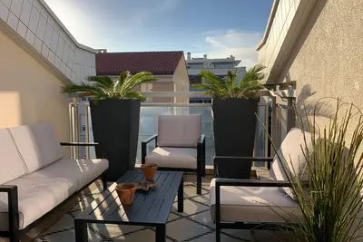 Image de Cozy 1-bedroom apartment in fabulous Cannes with WiFi, fitness room