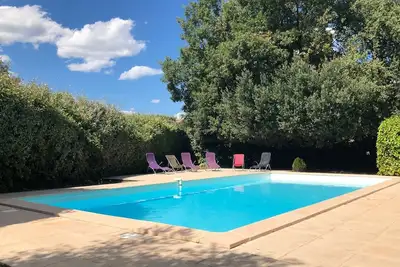 Image de Villa familiale pour 10 personnes avec grande piscine privée et grand jardin
