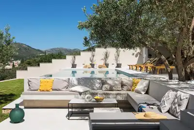 Image de Lavish Villa O with Panoramic Elefiti Islands View, Six Bedrooms with a Pool