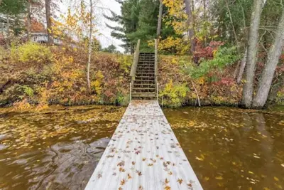 Image de 🔥 Lakefront · 2 Docks · Portable Fire Pit · Grill · Laundry, 1 night stays