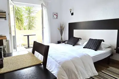 Image de Studio cosy avec terrasse, piscine et parking - Saint-Florent