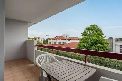 Image de Appart avec balcon, parking privé, proche commerces à 2km des plages d'Anglet
