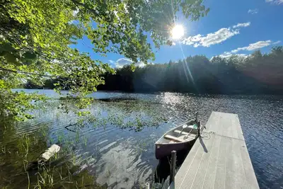 Image de Big Pines Cabin: A Waterfront Retreat Open 4 Seasons, with Private Dock