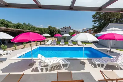Image de Nino with Shared Pool / One-Bedroom A5 with Terrace