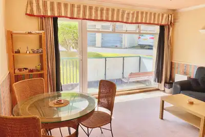 Image de Queen’s Park Court || Spacious 2-Bedroom Flat by Holyrood Park