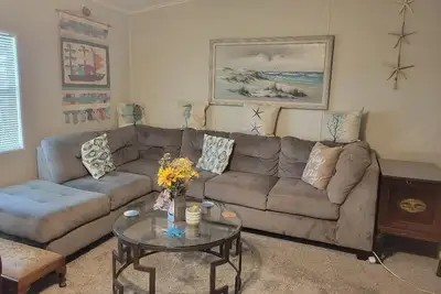 Image de SnowBird Heaven Cozy 2-Bedroom Bungalow w\/Pool Hot Tub in Beautiful Lakeland, Fl