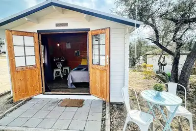 Image de Compassion Cabin @ 13 Acres - Yoga/Hike/Meditate