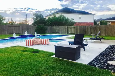 Image de Spacious 4-bedroom with pool great for families, groups and longer stays.