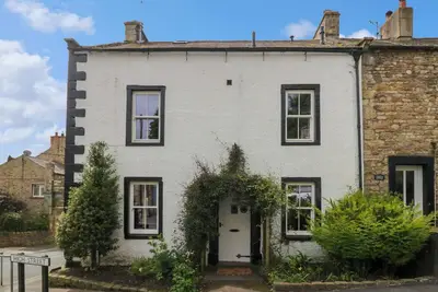 Image de Burton House, pet friendly, with open fire in Burton-In-Lonsdale