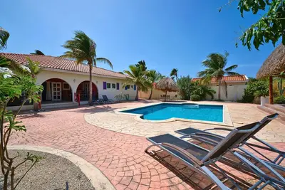 Image de Rainbow Villa - 5br 2ba located in Noord