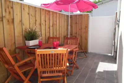 Image de Jolie petite maison climatisée parking privé proche commerce et loisirs