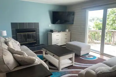 Image de Lovely 2-bedroom condo in Virginia Beach with WiFi, Ac - 5 minute walk to beach