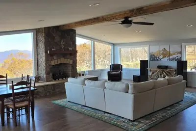 Image de Charming 3-bedroom house with fitness room, WiFi in brilliant Blue Ridge