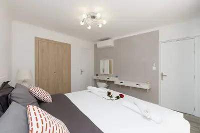 Image de Appartement de luxe sur la Croisette collé au prestigieux hôtel le Martinez