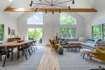 Image de Bear Hollow - 10 mins to Kingston! Monthly Rates!
