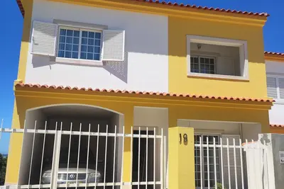 Image de Casa das Rosas- Villa with garden, Charneca da Cotovia