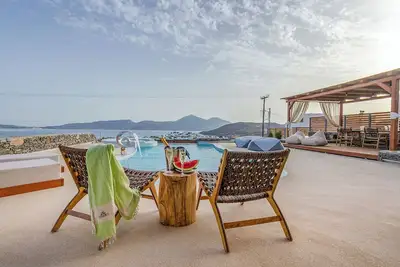 Image de Osmio Luxury Residence with stunning views in delightful Milos