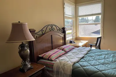 Image de Room -B in White Rock house