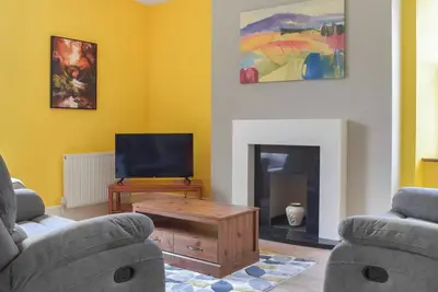 Image de 2 chambres à coucher à Llanfynydd