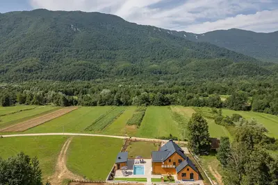 Image de Belle maison à Rizvanusa avec sauna