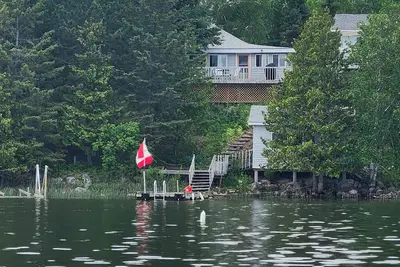 Image de Muskie Point Cabin on Eagle Lake