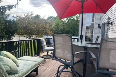 Image de 4, 000+ sq. foot house on a quiet cul-de-sac about 15 minutes from Nd campus!