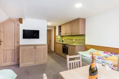 Image de Appartement Hajnej by Interhome