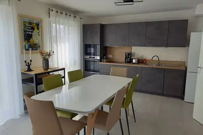 Image de Maison de 75 m2 mitoyenne à 5 km de Port Blanc dans le Golf du Morbihan à Baden