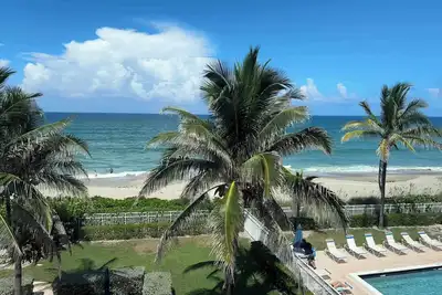 Image de Hutchinson Island, BeachFront, Heated Pool, Balcony, Top Floor