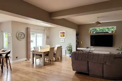 Image de 3-bedroom house in Castleknock close to shops, restaurants and transport