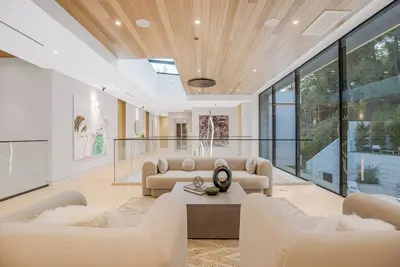 Image de Hutton Modern - Architectural Masterpiece 5bd\/8ba Private & Gated Oasis