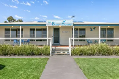 Image de With stunning views, the Blue House is perfect to relax in affordable Luxury.