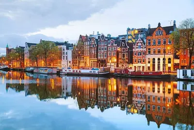 Image de Minutes to Jordaan and Vondelpark-The perfect place to explore Amsterdam