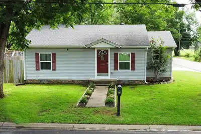 Image de Charming 3-bedroom house with Ac and WiFi in Russellville!